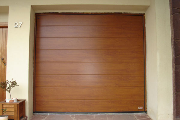 Puerta de garaje seccional